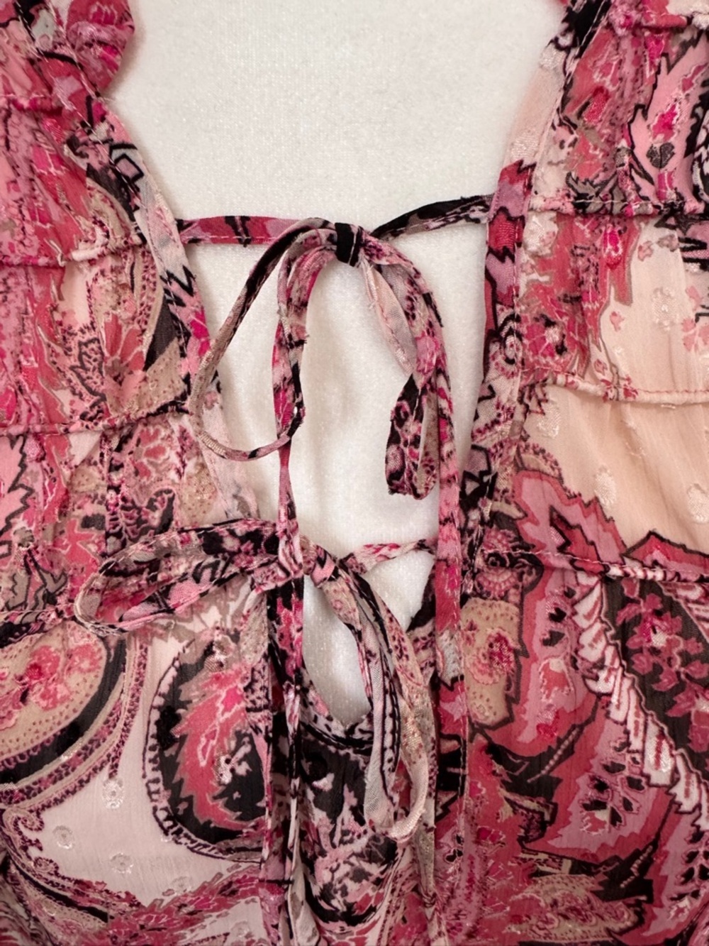 Pink Paisley Sheer Flowy Blouse Tie-Neck Long Sleeve Ruffle Trim Sz S - Picture 5 of 15